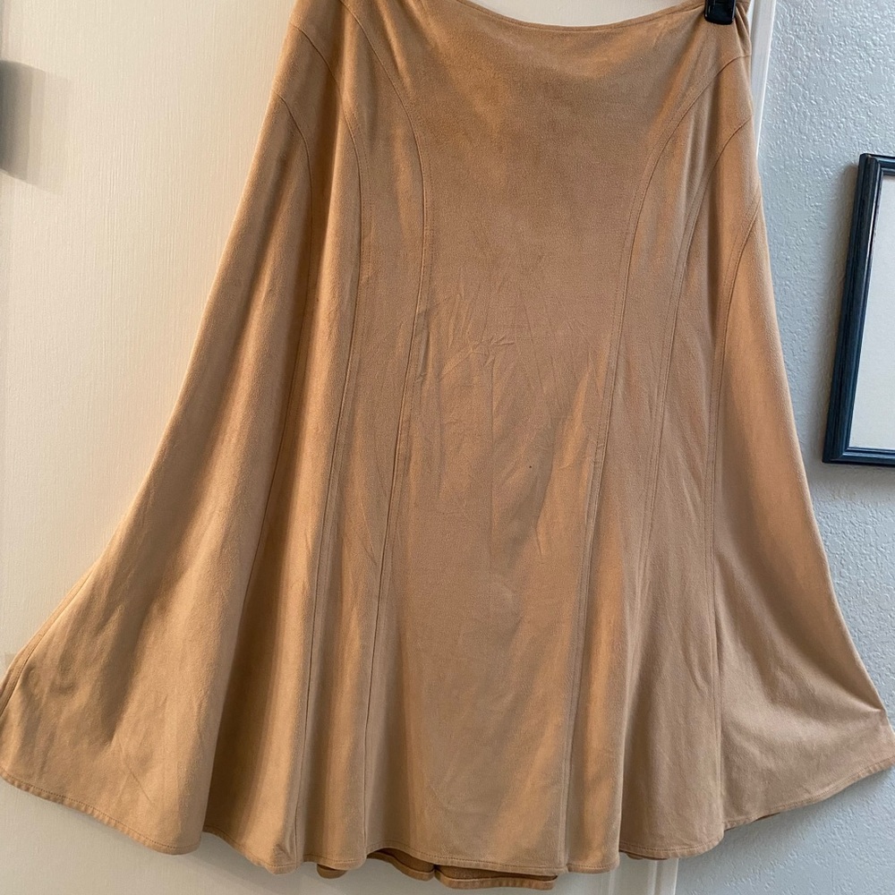 Womens velour feel skirt